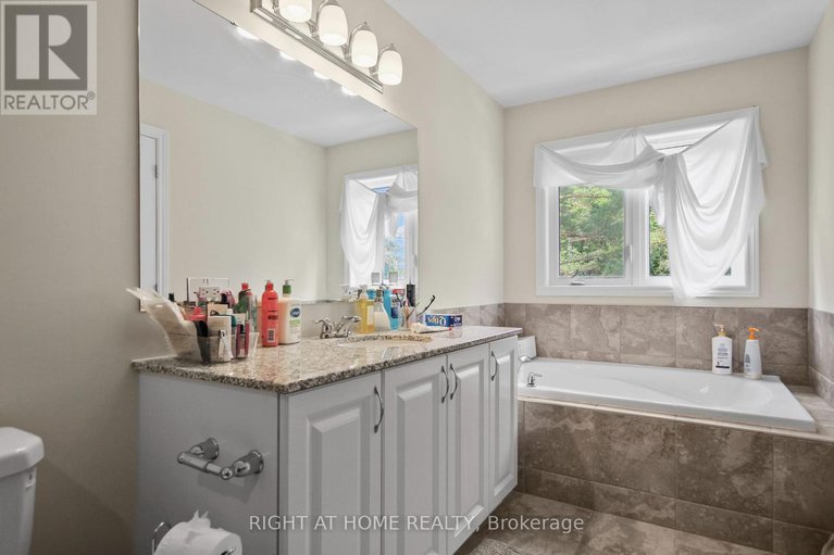 28670331/209-hartsmere-drive/stittsville-south/ottawa/ontario/K2S0X8_23