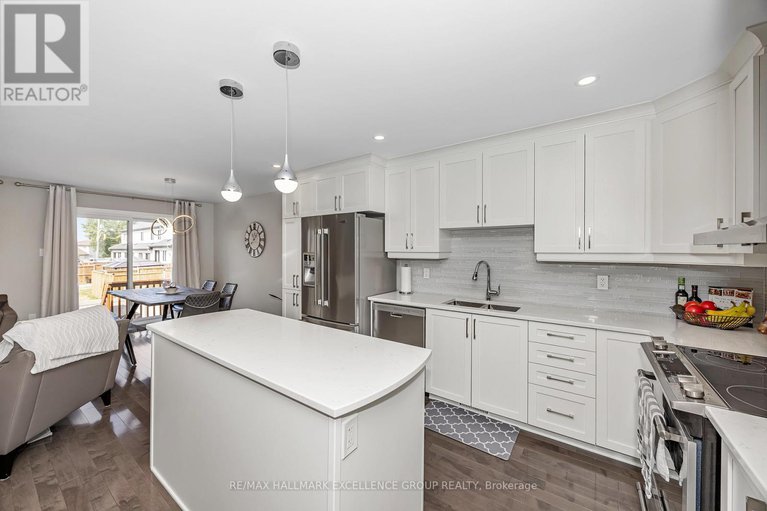 29029372/254-dion-avenue/town-of-rockland/clarence-rockland/ontario/K4K0M2_12