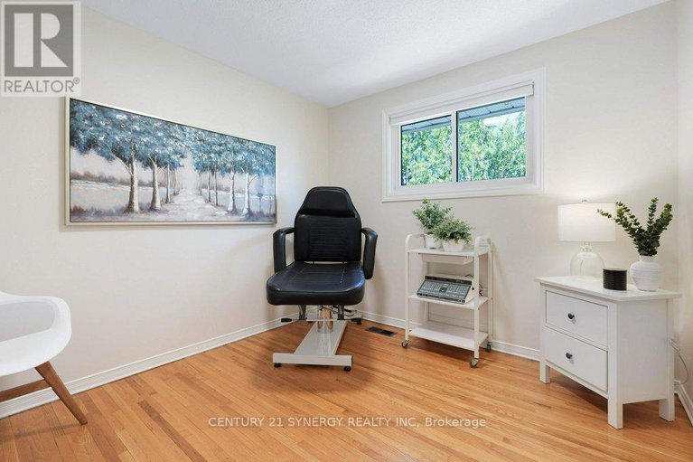 28306161/2522-needham-crescent/brookfield-gardens/ottawa/ontario/K1V6K2_17
