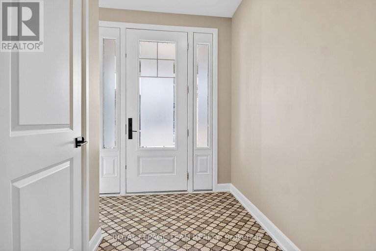 29384094/727-coast-circle/mahogany-community/ottawa/ontario/K4M0N2_3