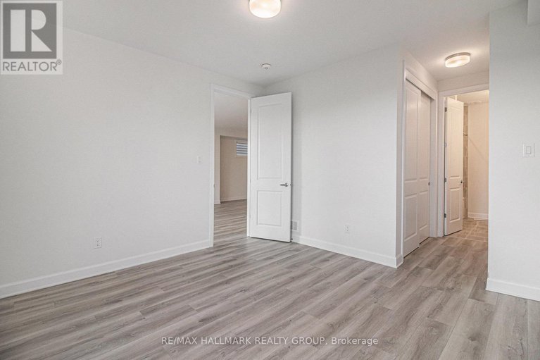 29086225/526-reflection-street/orleans-village/ottawa/ontario/K1W0S8_32