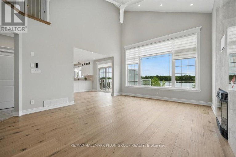 28463526/6373-radisson-way/hiawatha-parkconvent-glen/ottawa/ontario/K1C2Z9_16