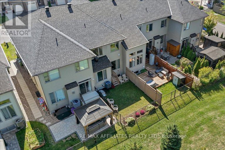28911964/342-melodie-street/mer-bleuebradley-estatesanderson-park/ottawa/ontario/K1W0H9_45