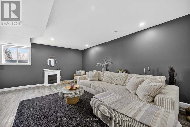 29517760/7468-county-rd-21-road/augusta-twp/augusta/ontario/K0E1X0_28