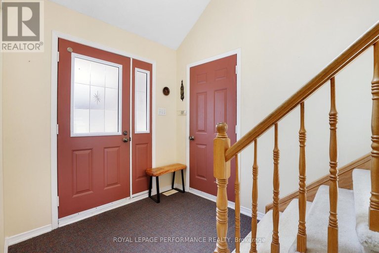 29658263/108-felton-crescent/russell-twp/russell/ontario/K4R1E5_4