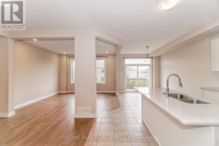 29632954/2586-river-mist-road/half-moon-bay/ottawa/ontario/K2J6G1_11