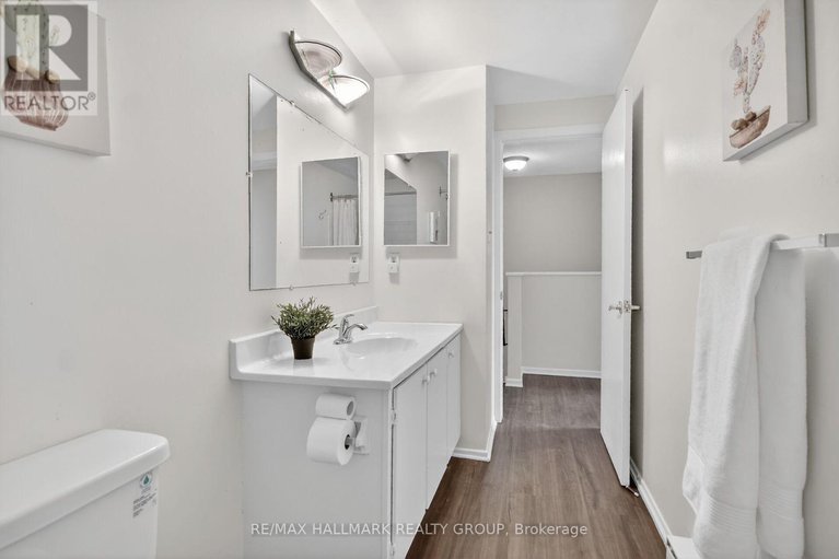 29306749/15-2640-draper-avenue/redwood-park/ottawa/ontario/K2H8V3_23