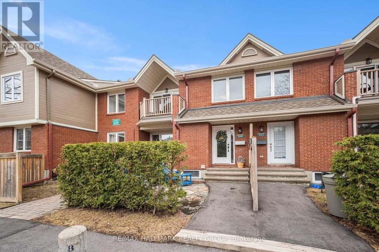 28205823/209-525-canteval-terrace/fallingbrookpineridge/ottawa/ontario/K4A2E3_24