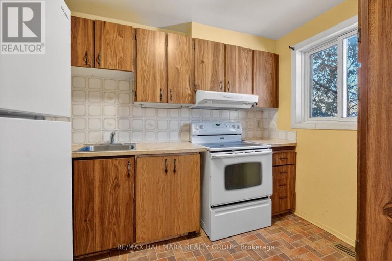 29422004/d-116-valley-stream-drive/leslie-park/ottawa/ontario/K2H9E1_16