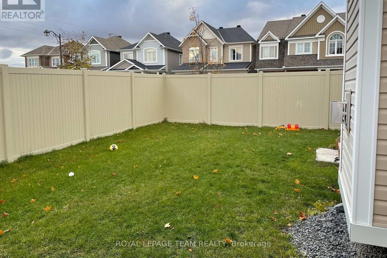 29366438/1001-shimmerton-circle/emerald-meadowstrailwest/ottawa/ontario/K2M0L4_36