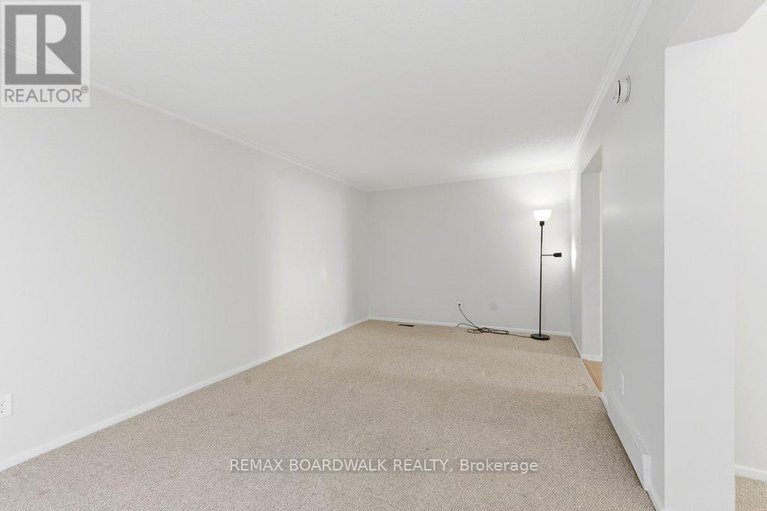 29640034/47-2210-loyola-avenue/beaconwood/ottawa/ontario/K1J8H5_12