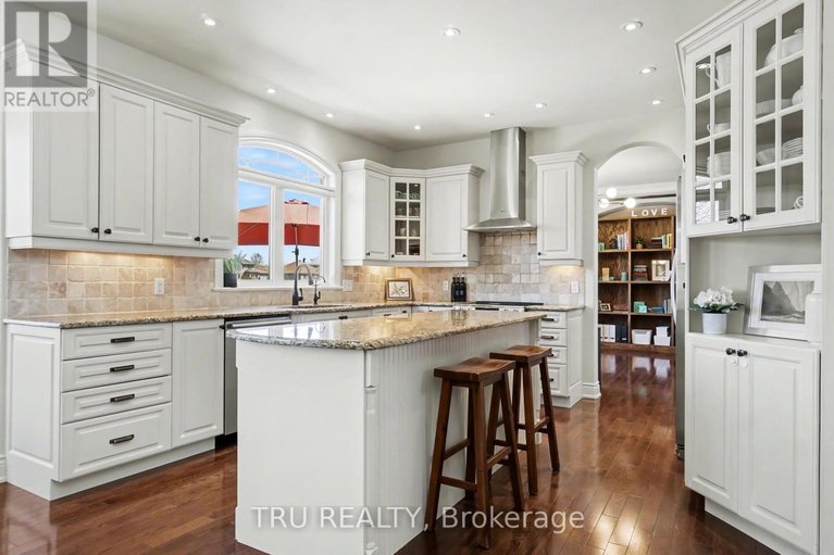 29673244/6796-suncrest-drive/greely/ottawa/ontario/K4P0B2_15