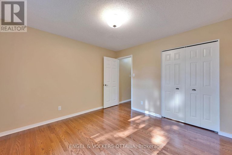 28887714/5233-mclean-crescent/manotick-long-island-nicholls-island/ottawa/ontario/K4M1G1_23