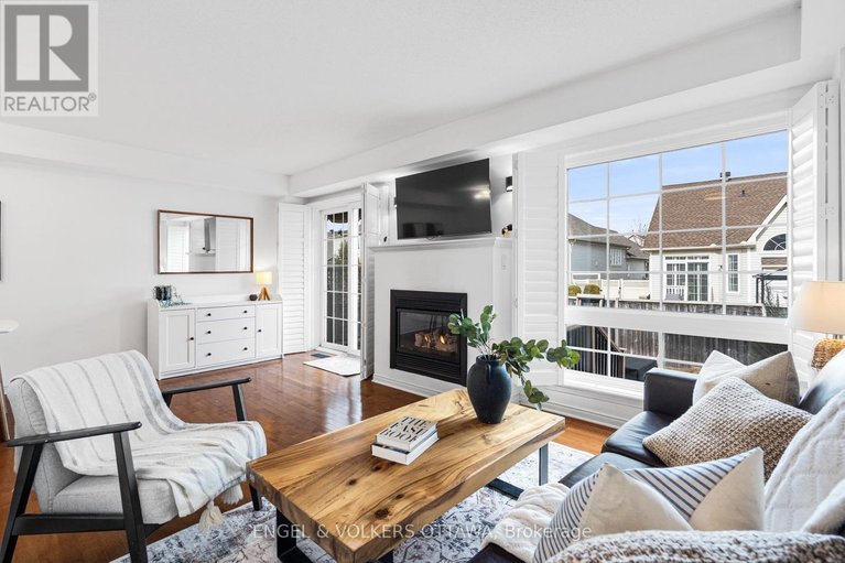 29548998/293-silbrass-private/stonebridge/ottawa/ontario/K2J5M6_11