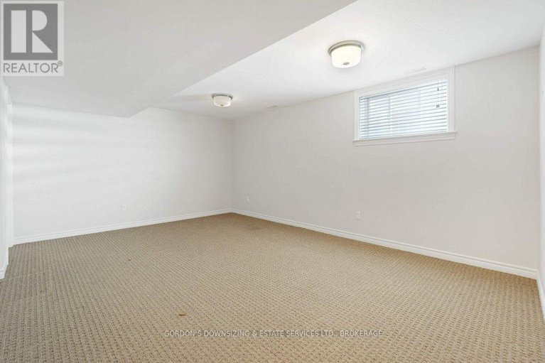 29090696/281-brambling-way/half-moon-bay/ottawa/ontario/K2J6E3_30