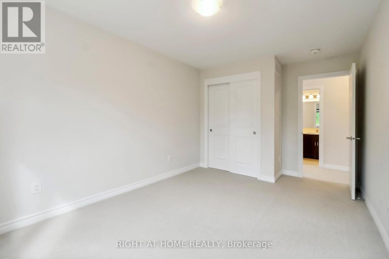 28528652/501-paakanaak-avenue/blossom-parkkemp-parkfindlay-creek/ottawa/ontario/K1X0G9_22