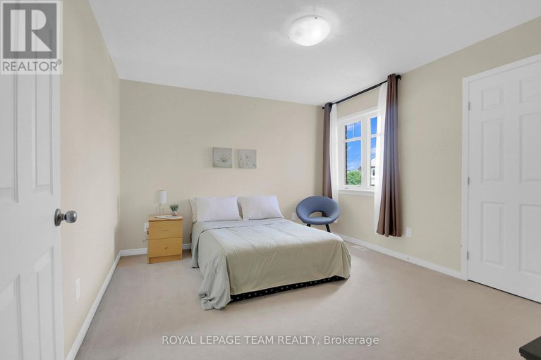 28640843/217-balikun-heights/emerald-meadowstrailwest/ottawa/ontario/K2V0A6_28