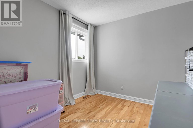 28769027/6405-st-louis-drive/hiawatha-parkconvent-glen/ottawa/ontario/K1C2X9_22