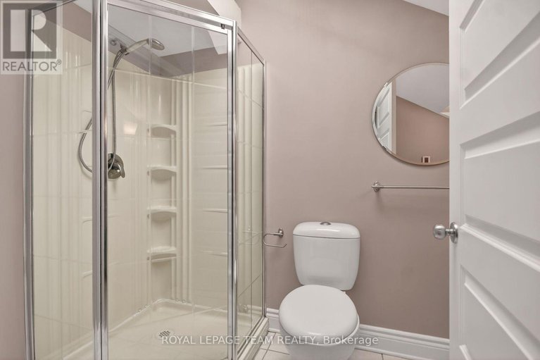 29422751/5965-rideau-valley-drive-n/manotick-south-to-roger-stevens/ottawa/ontario/K4M1B3_23