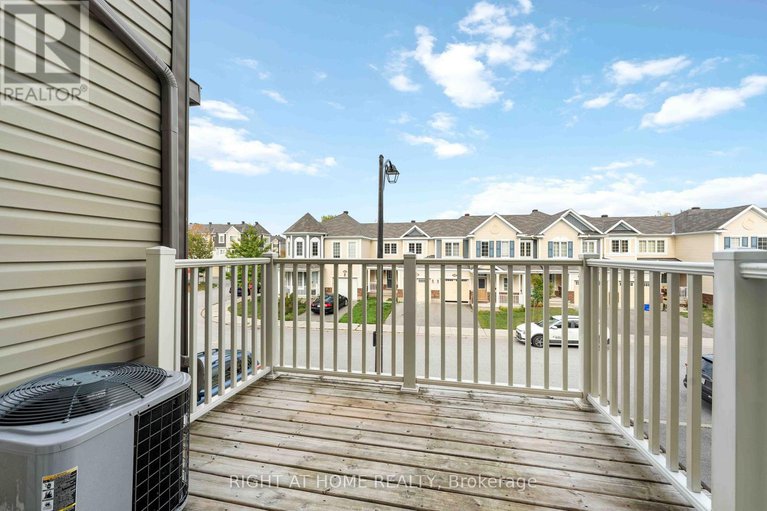 28924273/246-cayman-road/stittsville-north/ottawa/ontario/K2S0N8_28
