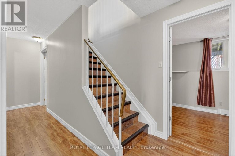 29475193/280-therese-avenue/town-of-rockland/clarence-rockland/ontario/K4K1G9_20