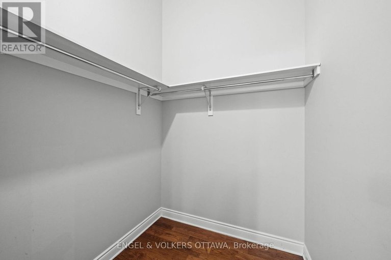 29614138/249-atlantis-avenue/westboro-west/ottawa/ontario/K2A1X9_19