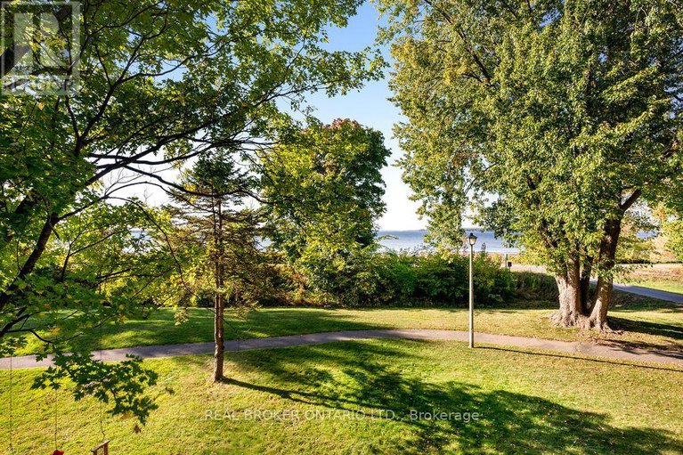 28929397/3-20-kempster-avenue/britannia/ottawa/ontario/K2B8B2_22