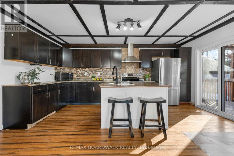 29447130/36-main-street/finch/north-stormont/ontario/K0C1K0_14