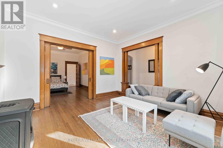 28741600/229-powell-avenue/glebe/ottawa/ontario/K1S2A4_4