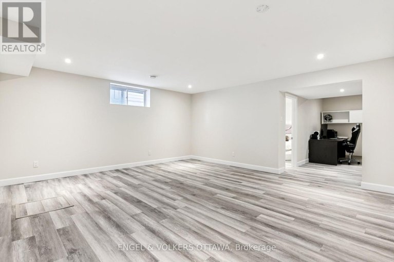 28941838/529-lucent-street/village-of-russell/russell/ontario/K4R0G3_38