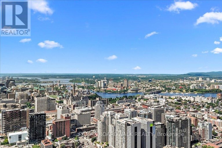 29646330/2107-242-rideau-street/sandy-hill/ottawa/ontario/K1N0B7_36