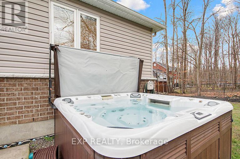 28354672/6654-stillwood-drive/north-gower/ottawa/ontario/K0A2T0_37
