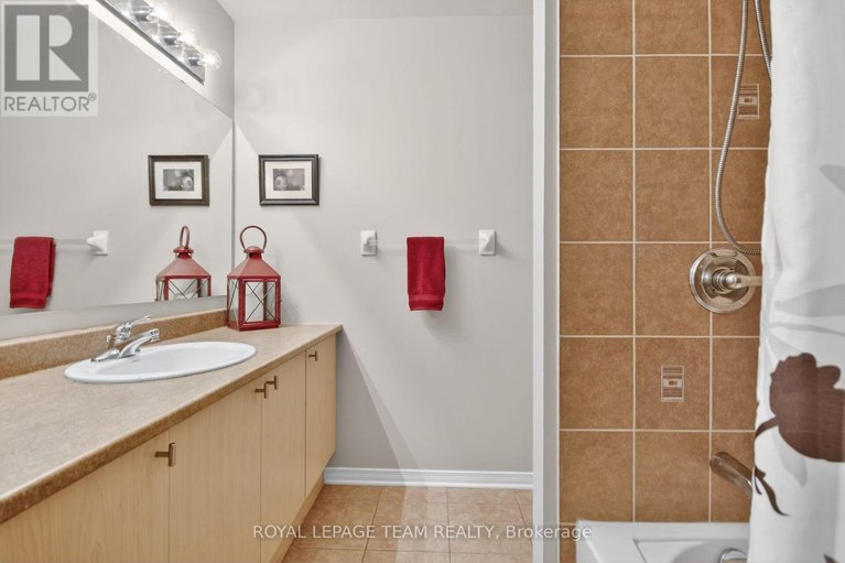 29560195/317-copperfield-crescent/cedargrovefraserdale/ottawa/ontario/K2J0L2_24