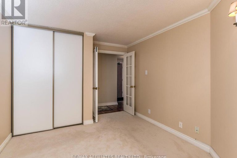 28251371/914-80-sandcastle-drive/leslie-park/ottawa/ontario/K2H9E7_20