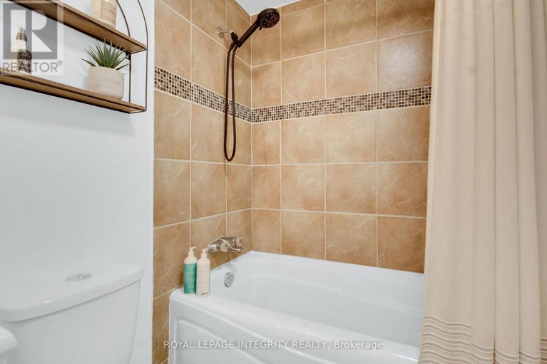 29651789/22-135-castlefrank-road/glencairnhazeldean/ottawa/ontario/K2L2Y2_29