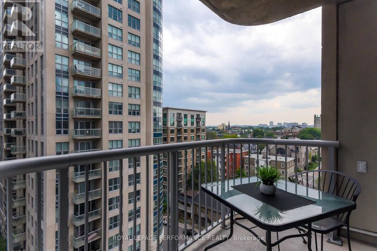 29219776/1107-234-rideau-street/sandy-hill/ottawa/ontario/K1N0A9_33