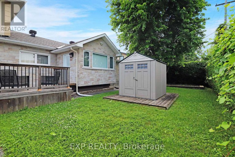 28625166/1382-fisher-avenue/city-viewskylinefisher-heightsparkwood-hills/ottawa/ontario/K2C1X1_38