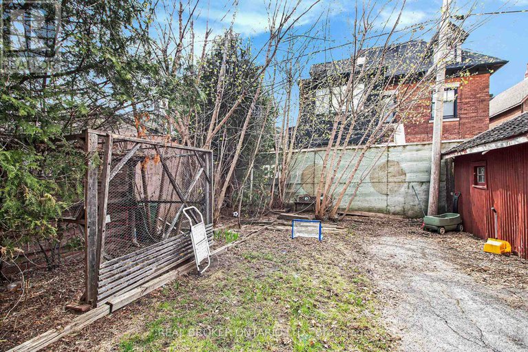 28303542/120-waverley-street/ottawa-centregolden-triangle/ottawa/ontario/K2P0V4_13