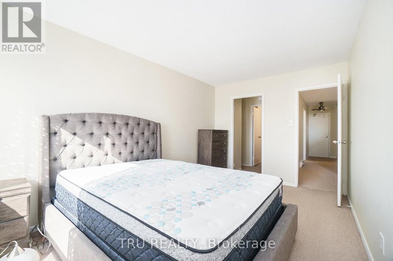 28303539/ph8-900-dynes-road/carleton-square/ottawa/ontario/K2C3L6_9