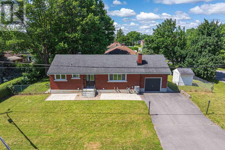 28649206/18-sullivan-avenue/meadowlandscrestview/ottawa/ontario/K2G1T3_42