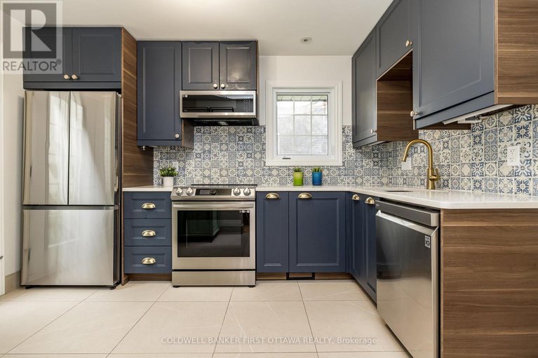 28497718/55-345-kintyre-private/carleton-square/ottawa/ontario/K2C3M6_12