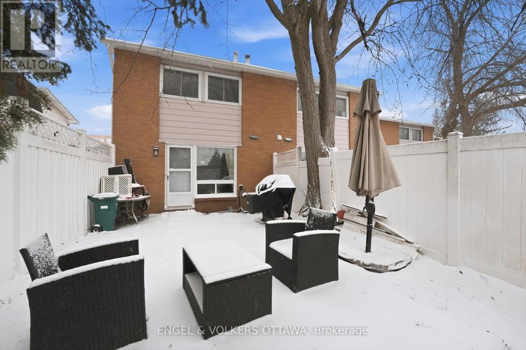 29615364/34-alison-korn-private/bells-corners/ottawa/ontario/K2H8M6_28