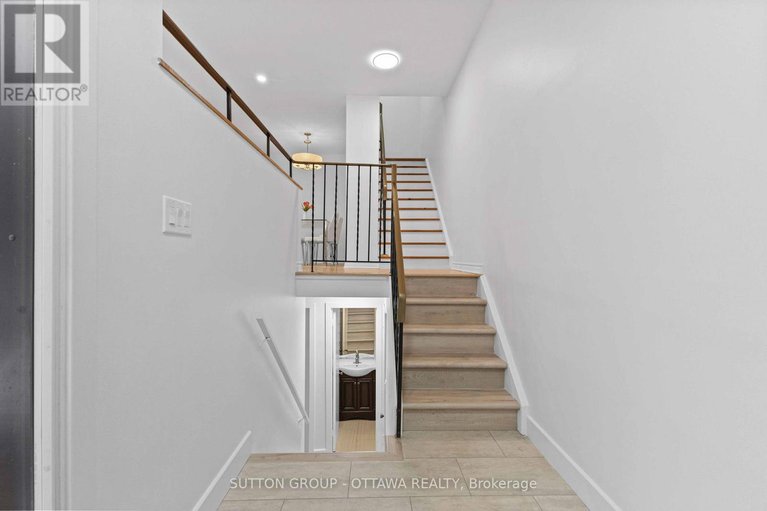 29094493/131-renova-avenue/riverview-park/ottawa/ontario/K1G4C7_3