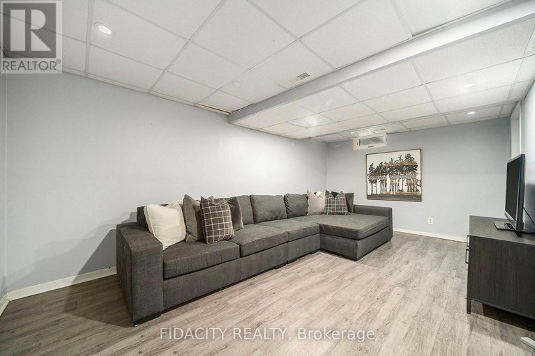 28817901/13-vesta-street/cedargrovefraserdale/ottawa/ontario/K2J3Y8_24