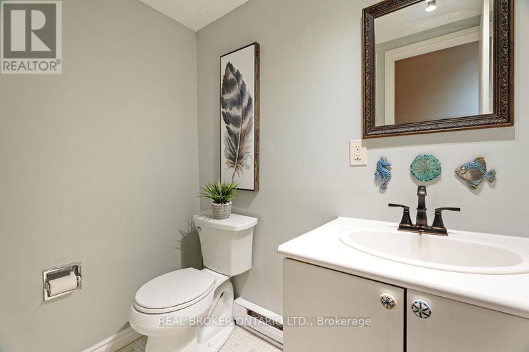 28929397/3-20-kempster-avenue/britannia/ottawa/ontario/K2B8B2_15