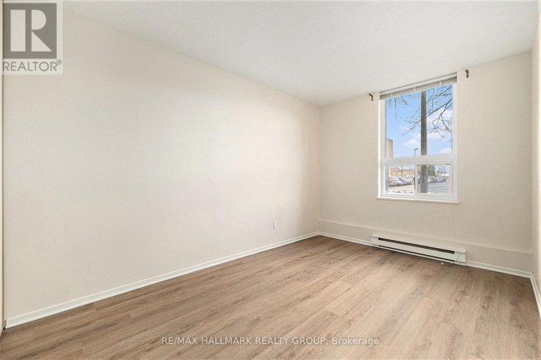 29015819/101-50-emmerson-avenue/mechanicsville/ottawa/ontario/K1Y4P7_19