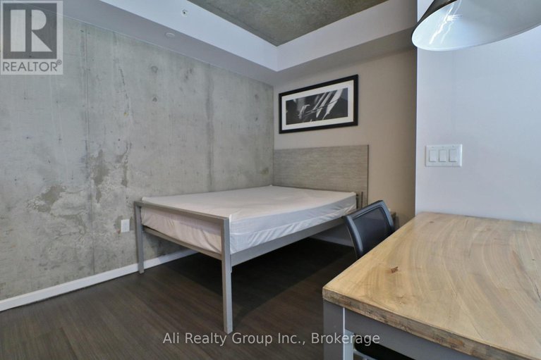 28939636/2901-105-champagne-avenue-s/west-centre-town/ottawa/ontario/K1S5E5_12