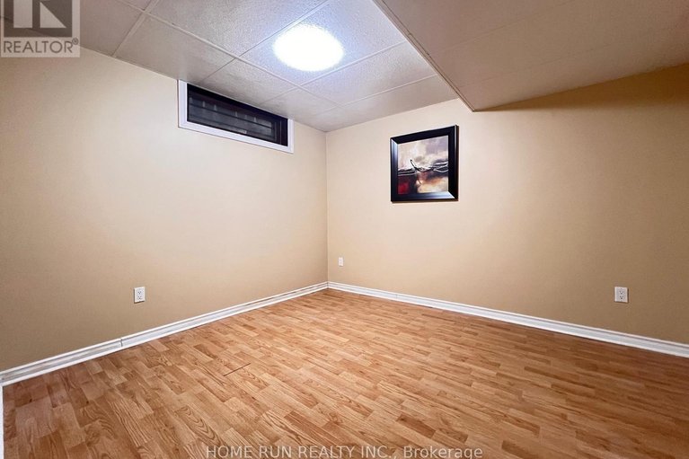 29584160/184-pinetrail-crescent/centrepointe/ottawa/ontario/K2G5B8_23