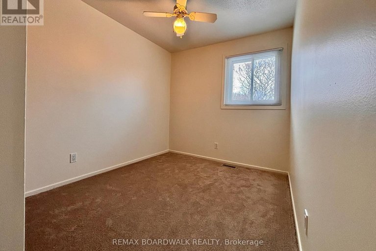 29598338/53j-sumac-street/beacon-hill-south/ottawa/ontario/K1J7T7_10