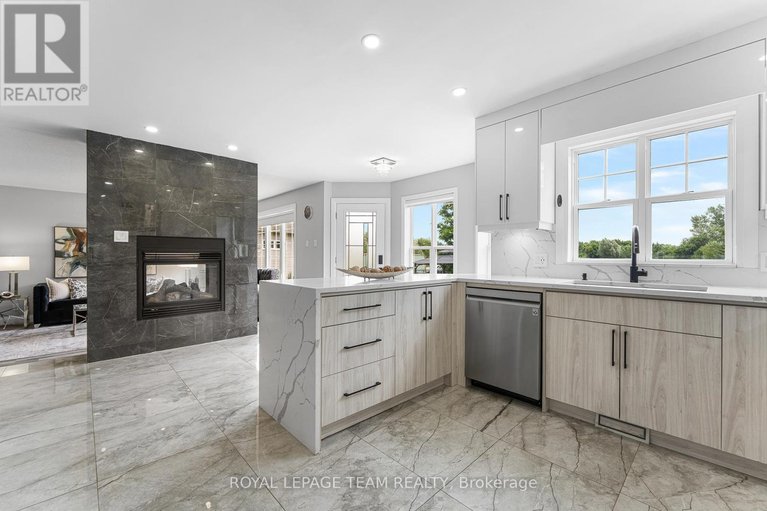 28873033/7474-mitch-owens-road/osgoode-twp-north-of-reg-rd-6/ottawa/ontario/K4P1K9_9